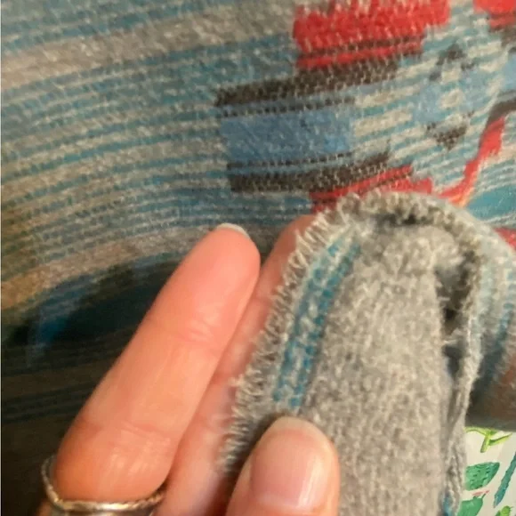 Sterling Kreek Soft Comfy Aztec/Western Style Wool Shacket Size Small NWT - Picture 6 of 8